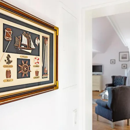 Southend Apartment *